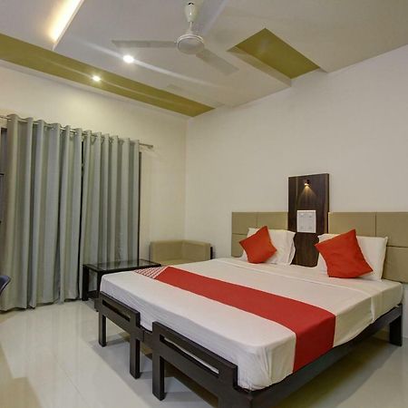 Oyo 39568 Alekha Gateway Hotel Sirsi Exterior foto