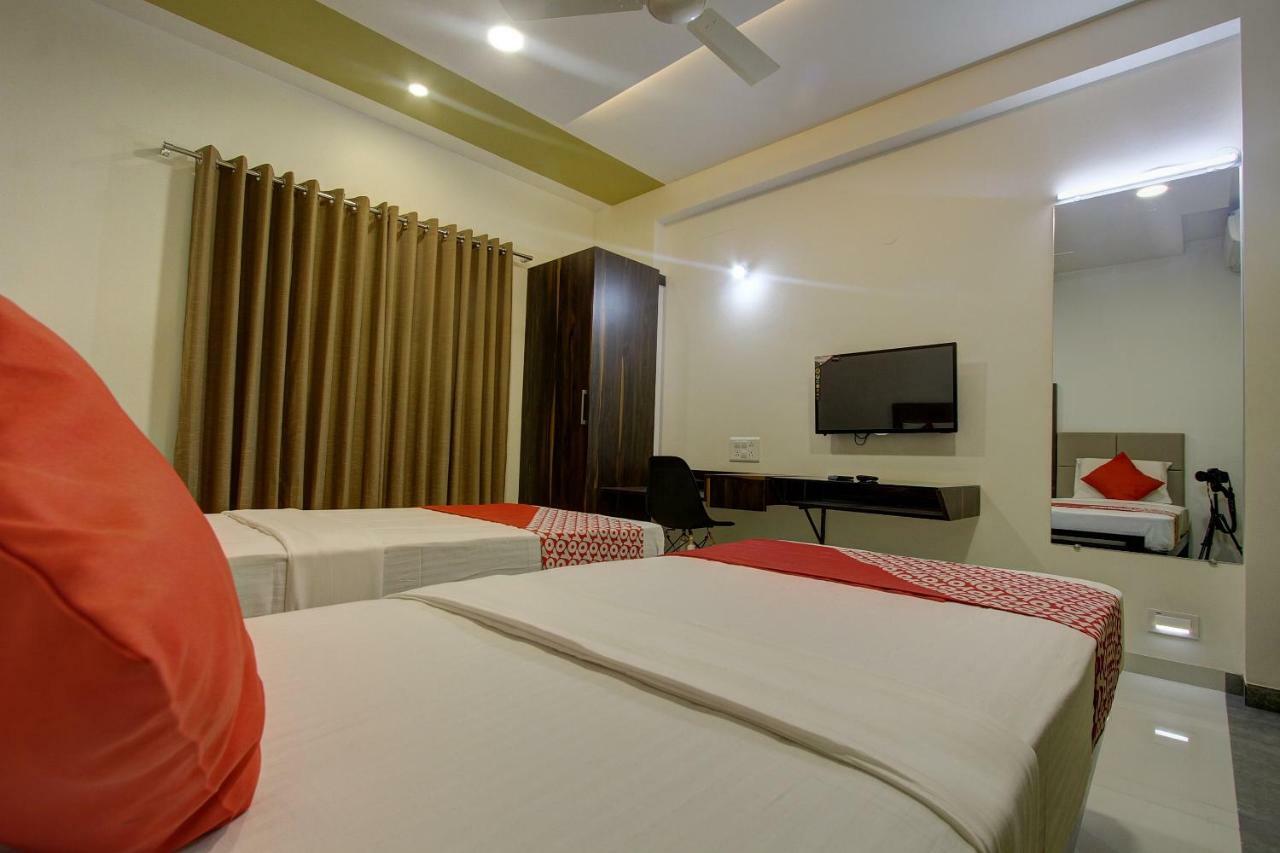 Oyo 39568 Alekha Gateway Hotel Sirsi Exterior foto