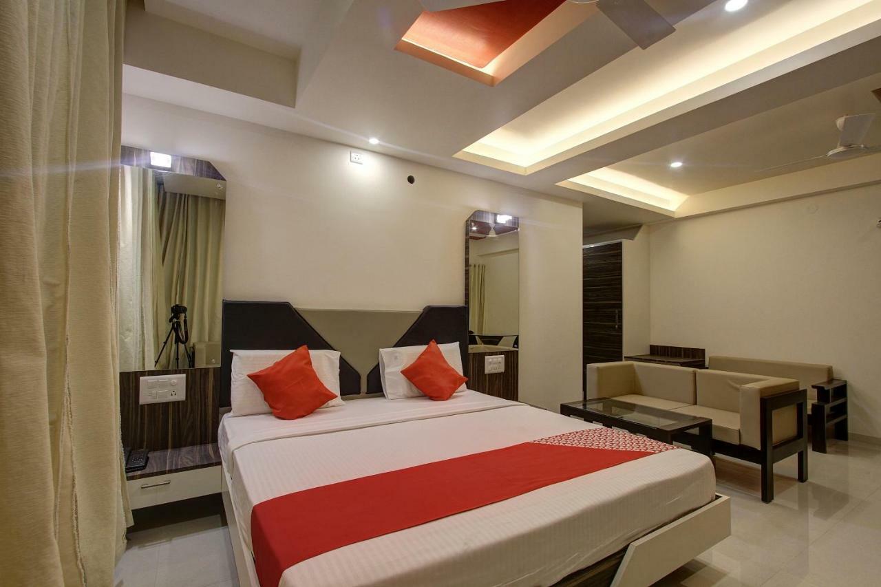 Oyo 39568 Alekha Gateway Hotel Sirsi Exterior foto