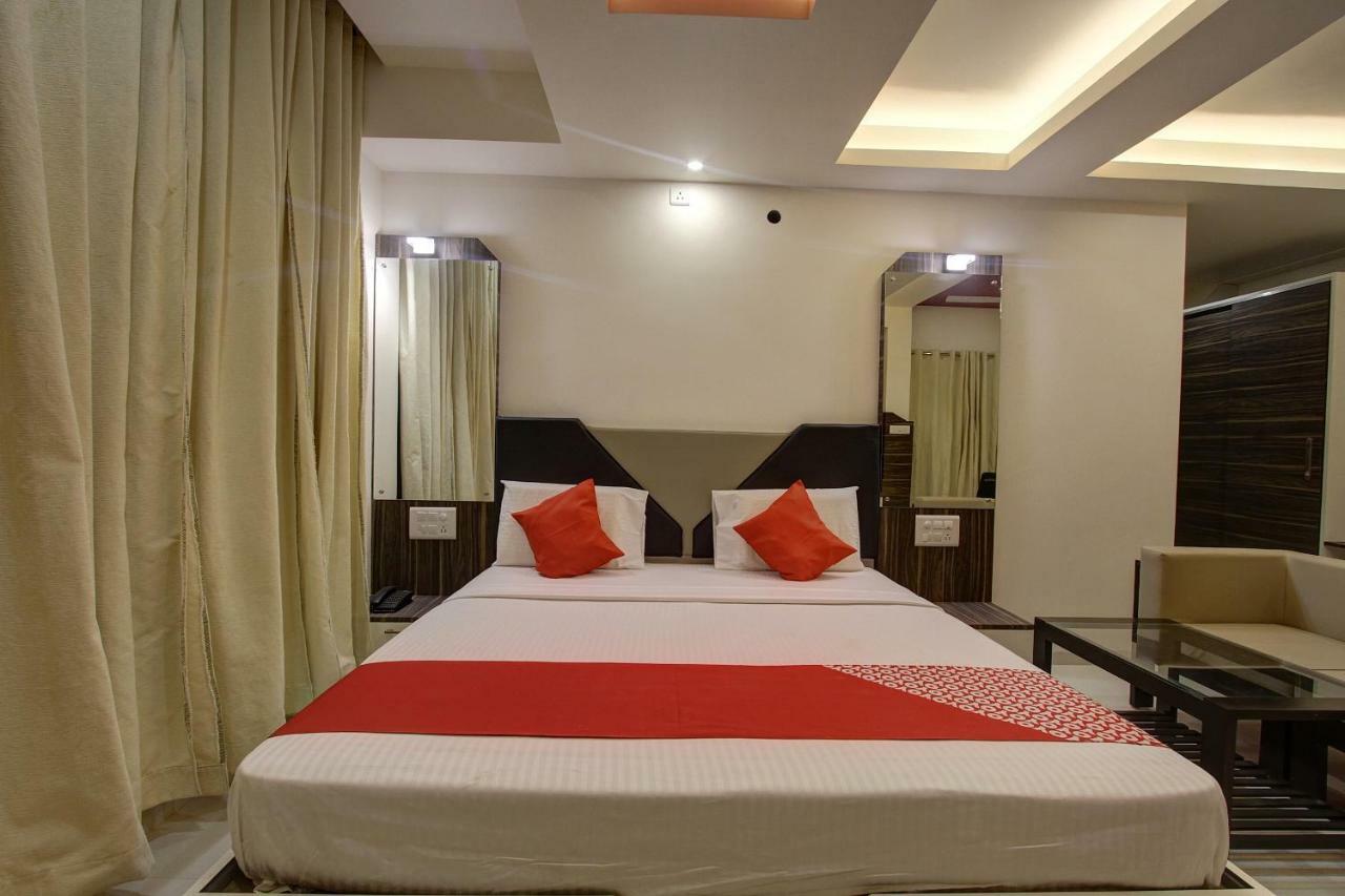 Oyo 39568 Alekha Gateway Hotel Sirsi Exterior foto